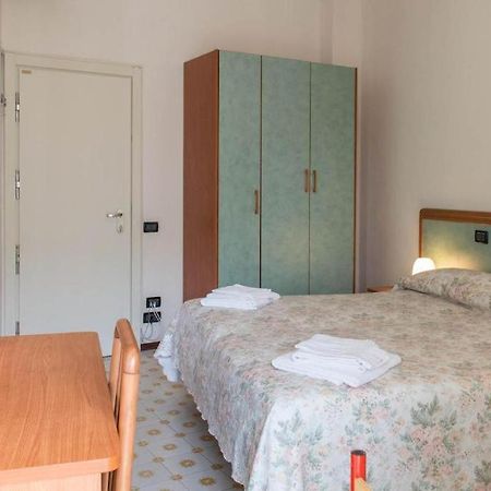 Hotel Levante Sul Mare Lido Di Savio Exteriör bild