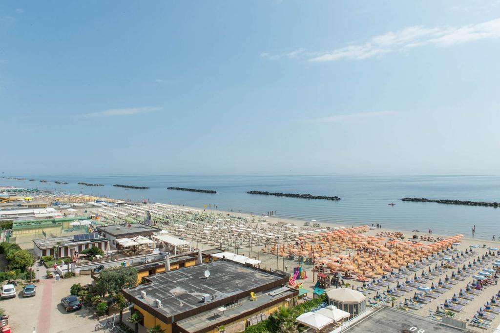 Hotel Levante Sul Mare Lido Di Savio Exteriör bild